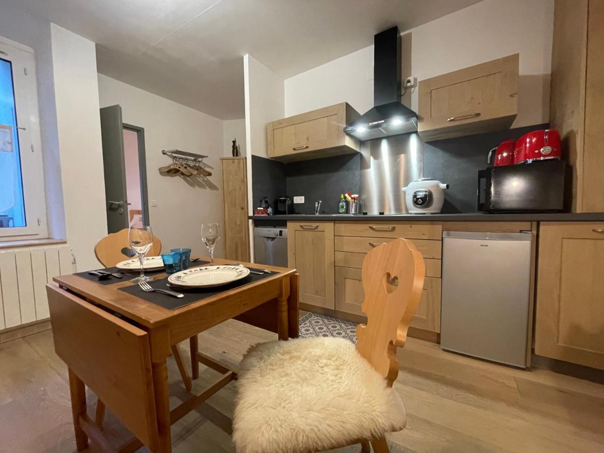 Апартаменти T2 30M2 Plein Centre, Lit Fait, Linge Fourni, Wifi Котеретс Екстер'єр фото