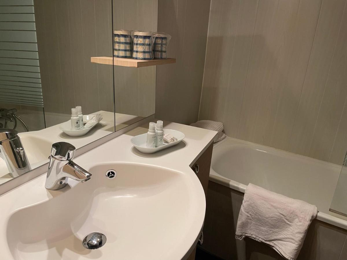Апартаменти T2 30M2 Plein Centre, Lit Fait, Linge Fourni, Wifi Котеретс Екстер'єр фото